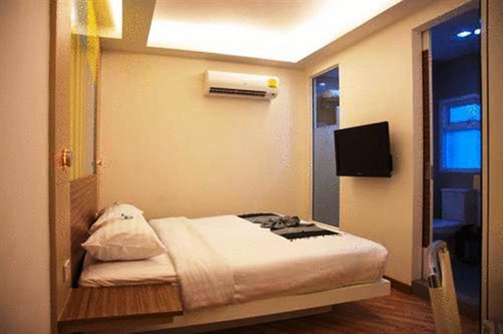 Studio Asoke Bangkok Dış mekan fotoğraf