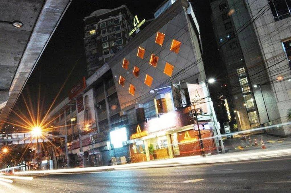 Studio Asoke Bangkok Dış mekan fotoğraf